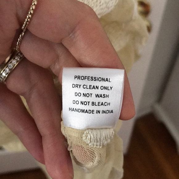 Embroidered Ivory Lilya Dress - Picture 4 of 5